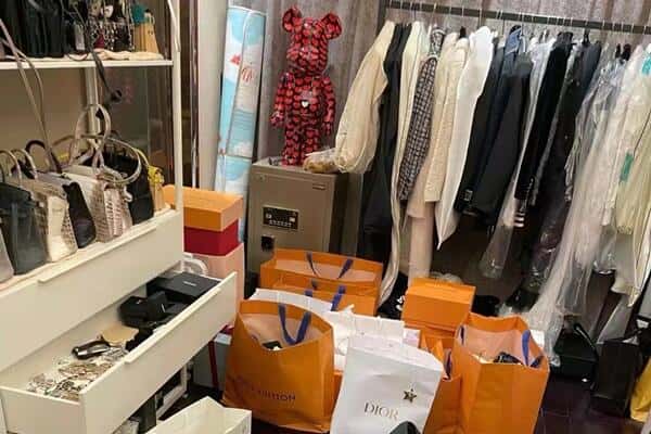 南昌青云谱区回收一线品牌衣服